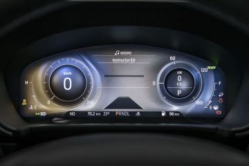 Pantalla de tablero 6 del Nueva Kuga Híbrida