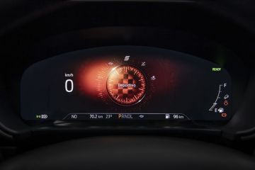 Pantalla de tablero 3 del Nueva Kuga Híbrida
